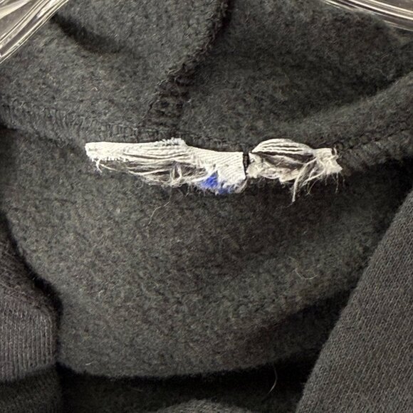 General Motors GM Hoodie Sweatshirt Women Sz S Charcoal Crop Pullover Cars Retro - Picture 8 of 8